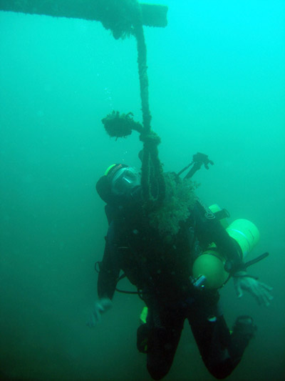 Hang Man's reef...George gets his neck stretched 